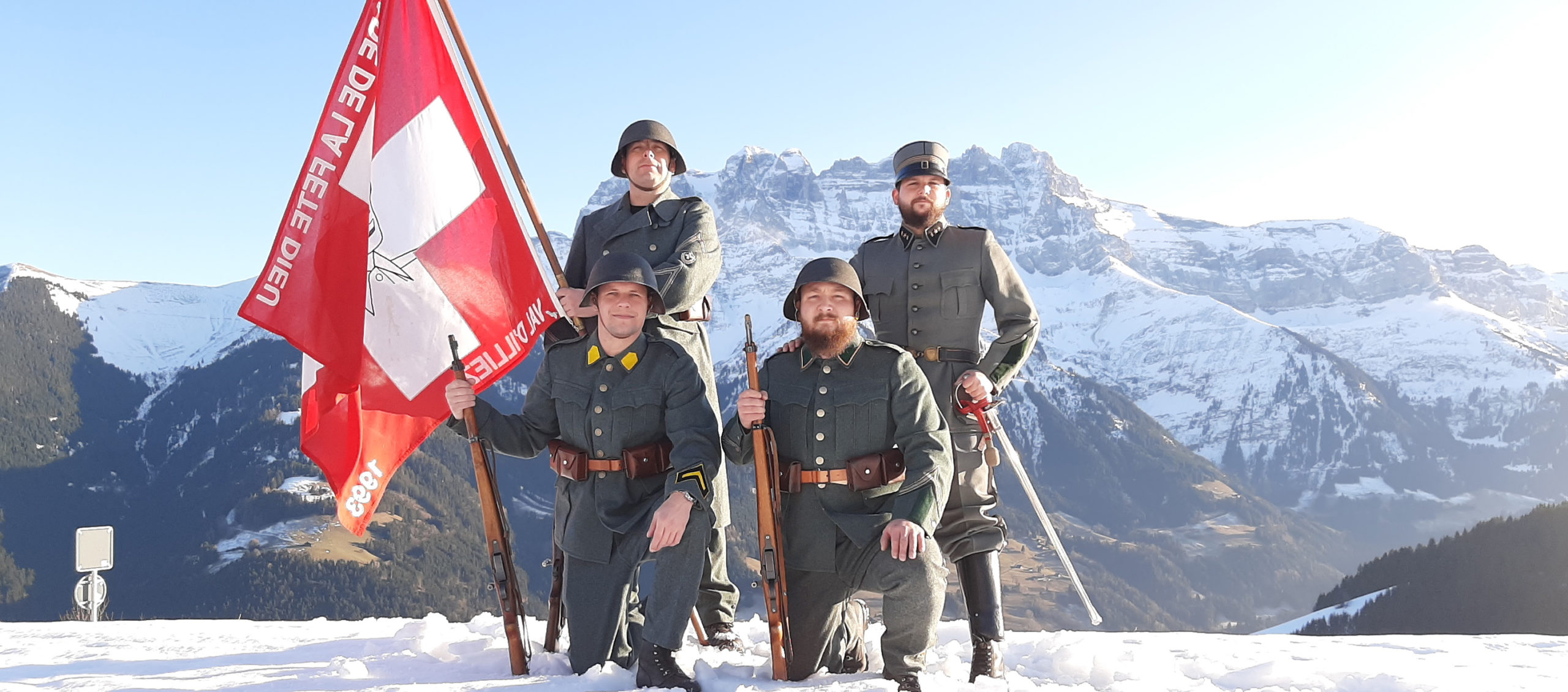 Jimmy Dubosson, Baptiste Dubosson, Jonathan Dubosson et Kevin Udressy lors de la photo de présentation faite au Jora (Troistorrents)